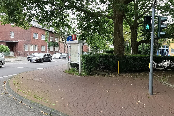 Diese Ampel gilt nur für den Fußverkehr Diese Ampel gilt nur für den Fußverkehr